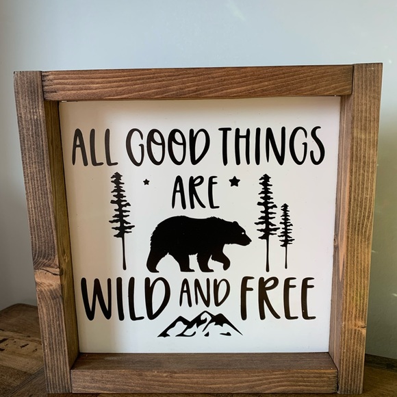 9.5”x9.5” Wood sign with frame Wild & Free - Picture 2 of 4
